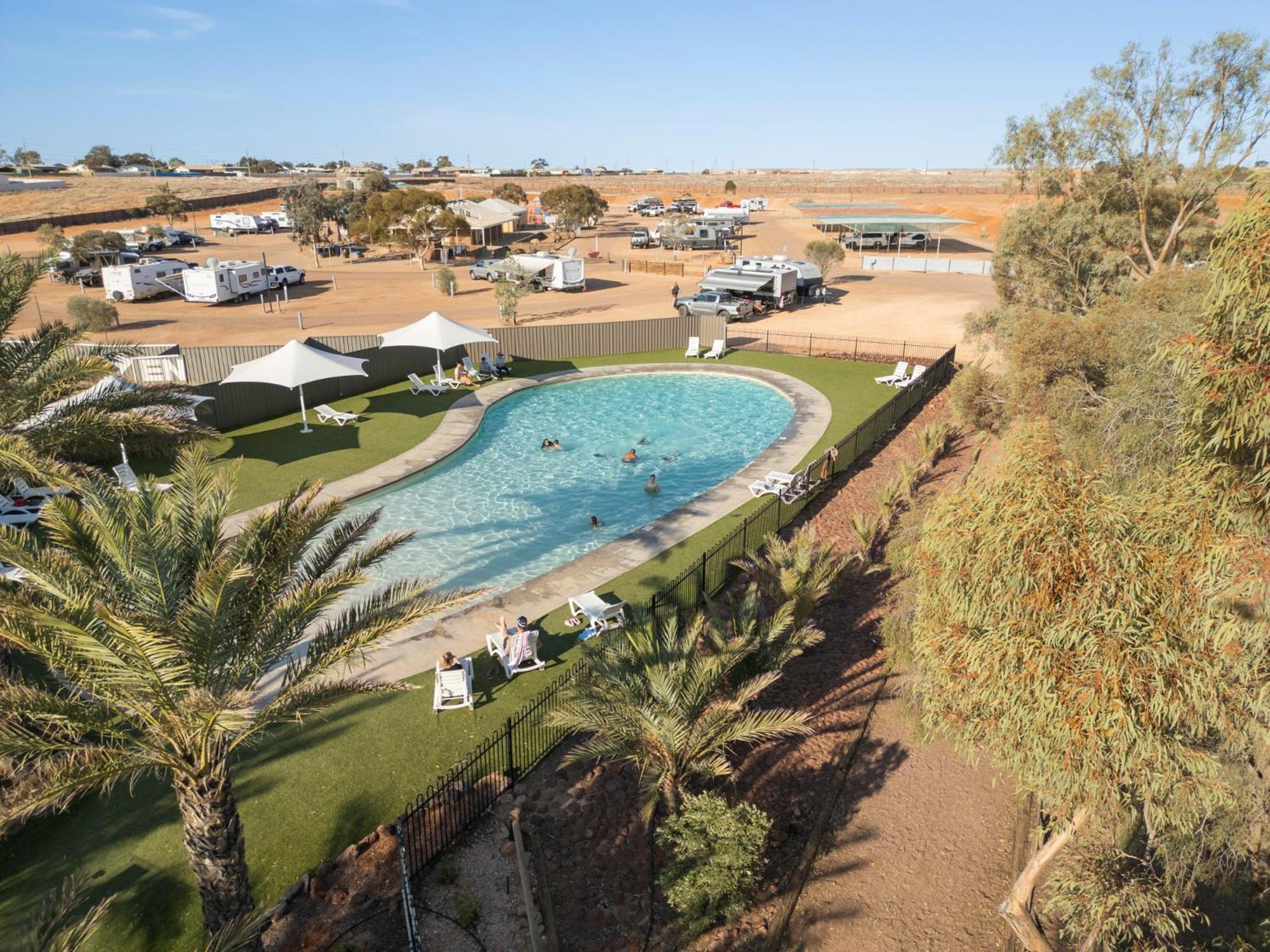 Big4 Stuart Range Outback Resort Coober Pedy Exteriör bild
